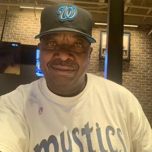 Meet your Posher, Robert